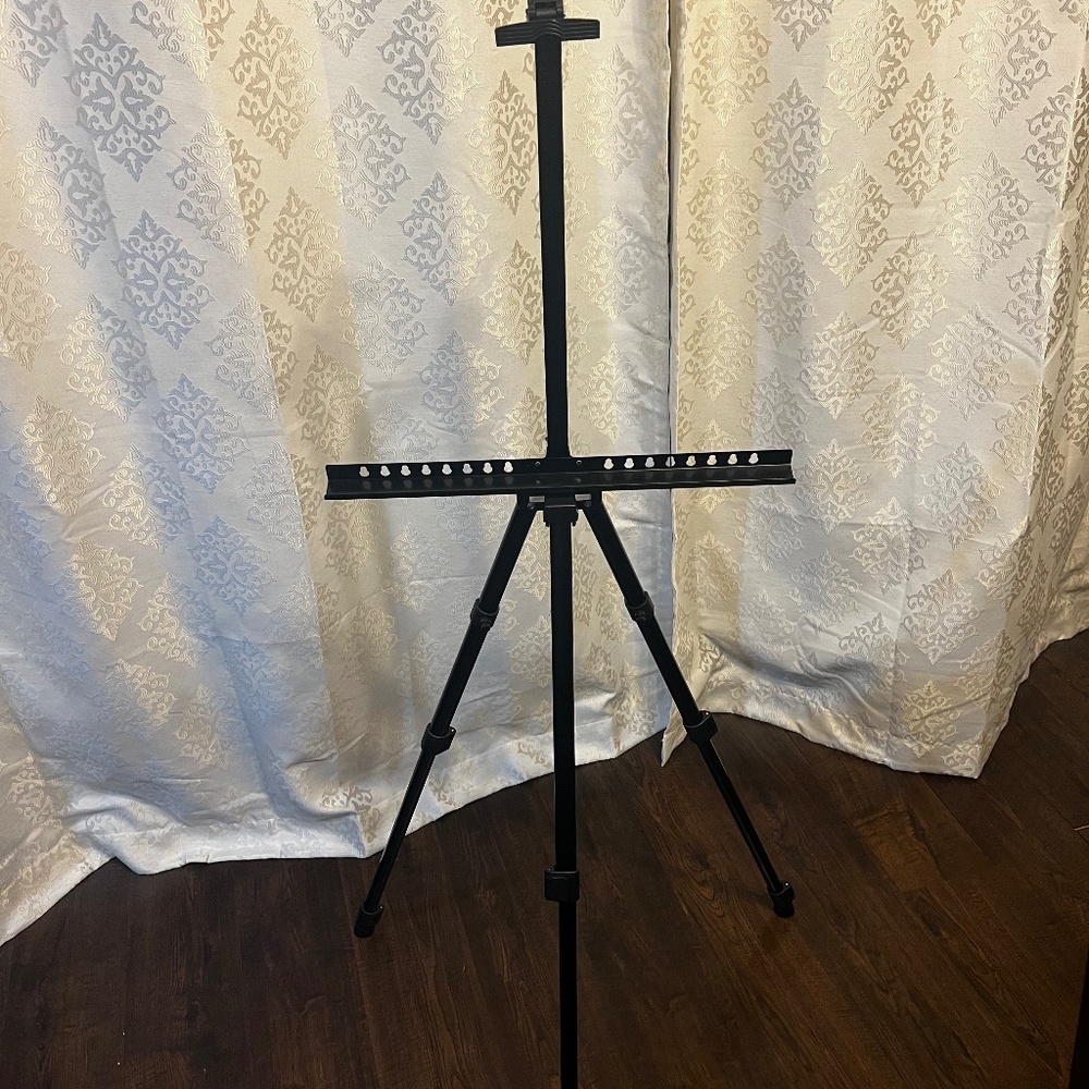 Canvas holder